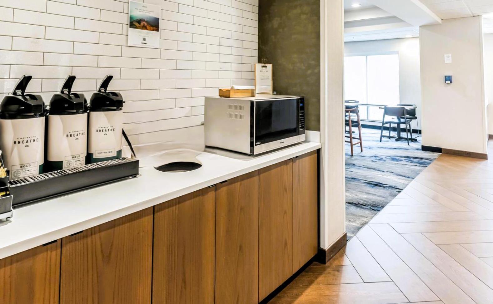 Fairfield By Marriott & Hilliard 3*