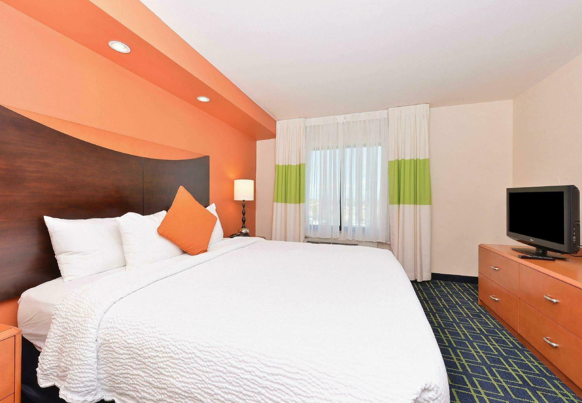 Fairfield By Marriott & Hilliard 3*