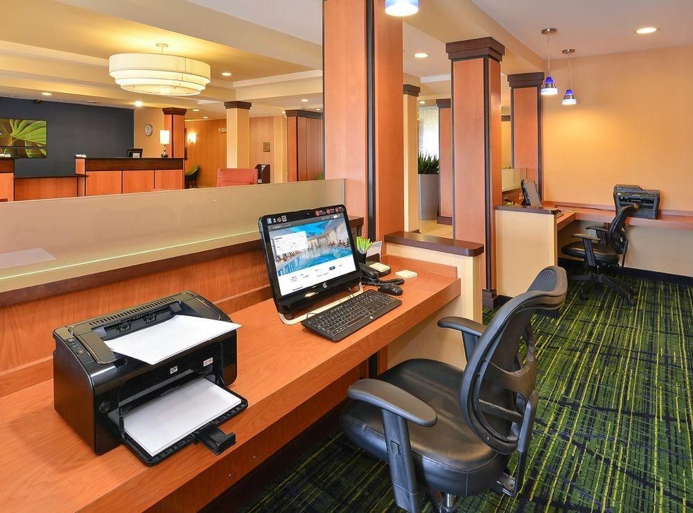 Fairfield By Marriott & Hilliard Hotel