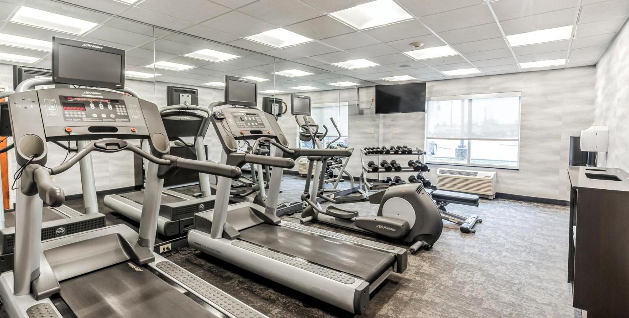 Fairfield By Marriott & Hilliard Hotel 3*